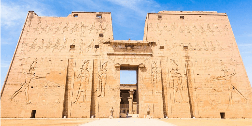 Edfu Temple Aswan Egypt.jpg