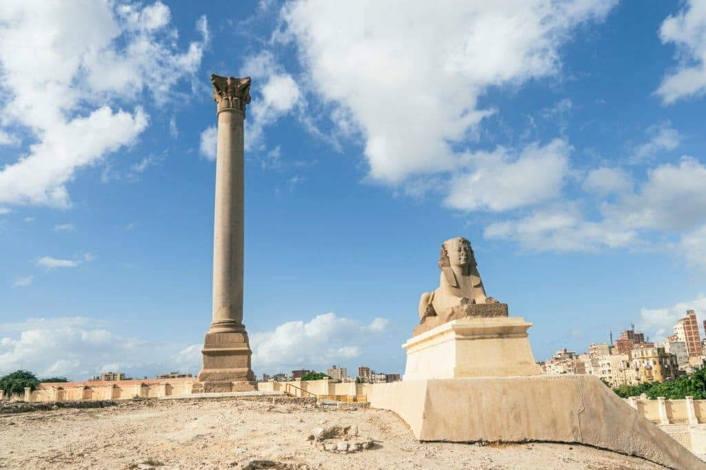 the-famous-Pompey's Pillar-with-sphinx