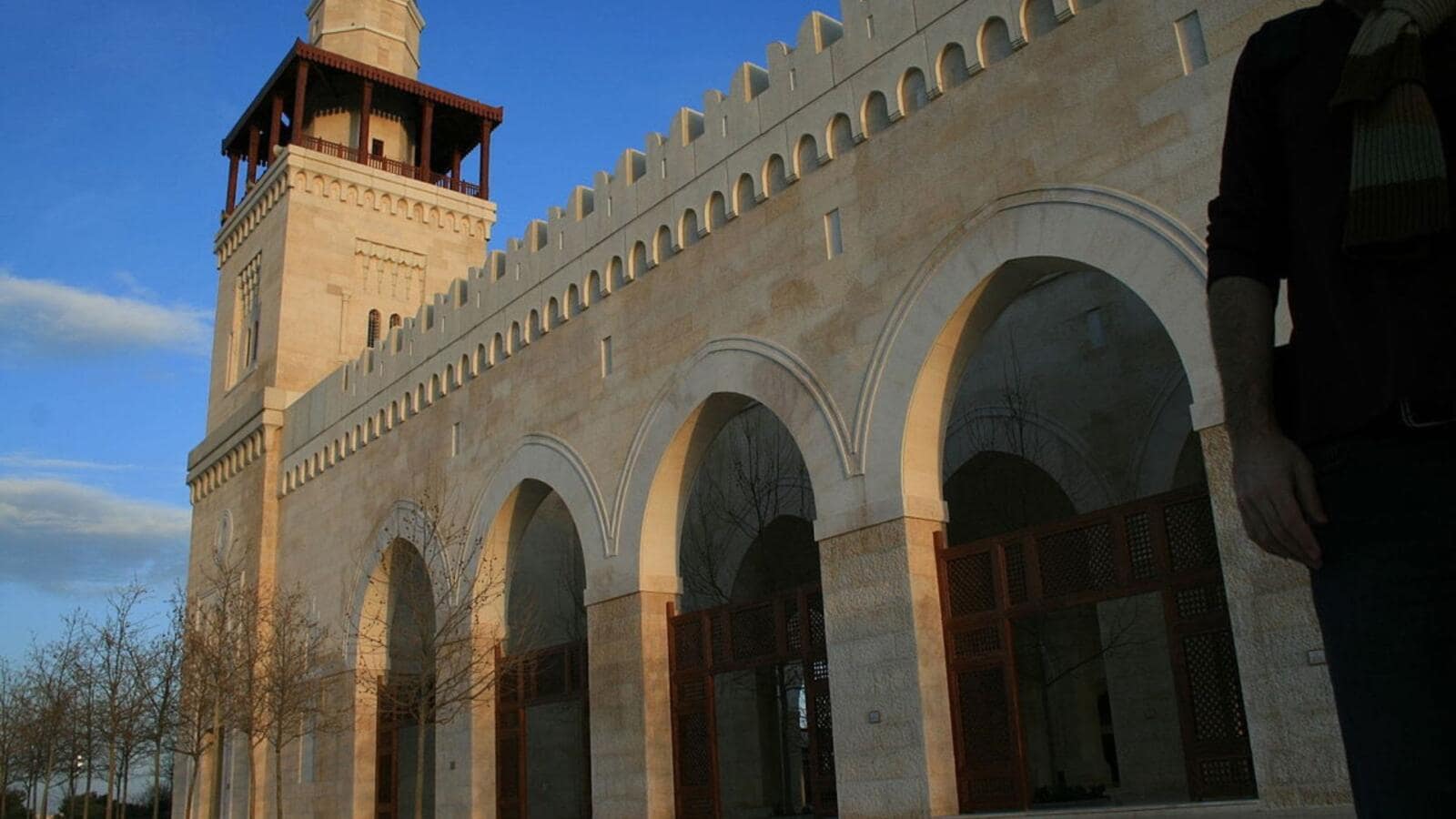 Al-Hussein Mosque
