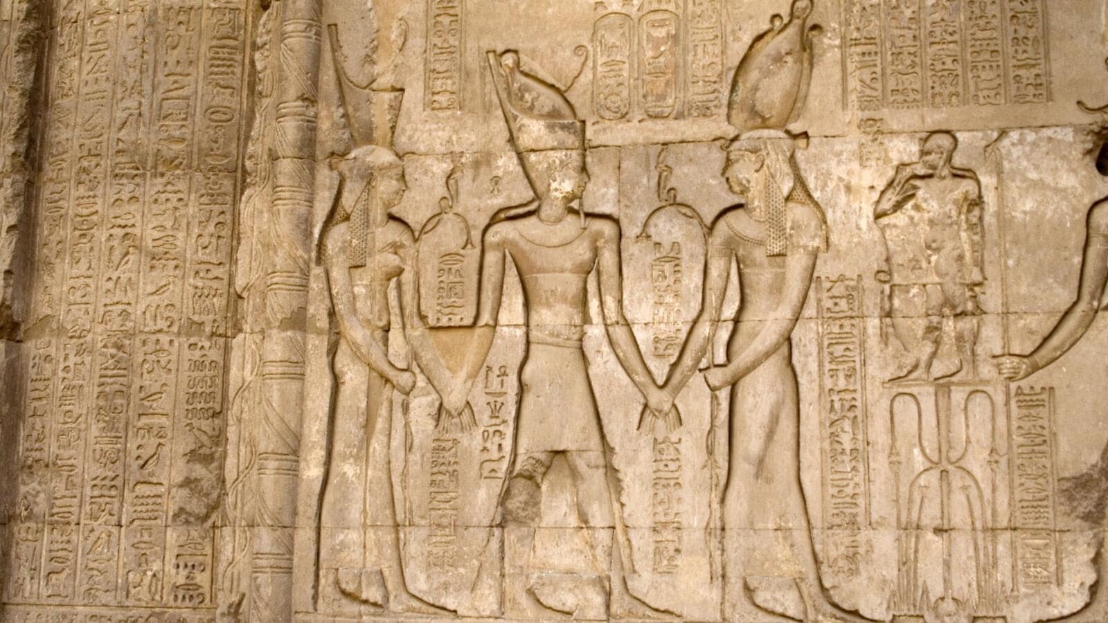 Temple of Esna egyptian hieroglyphs Top Class Egypt Travel