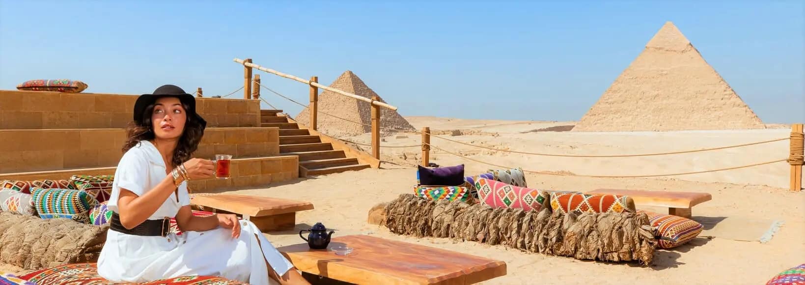 luxury egypt trip loung pyramids