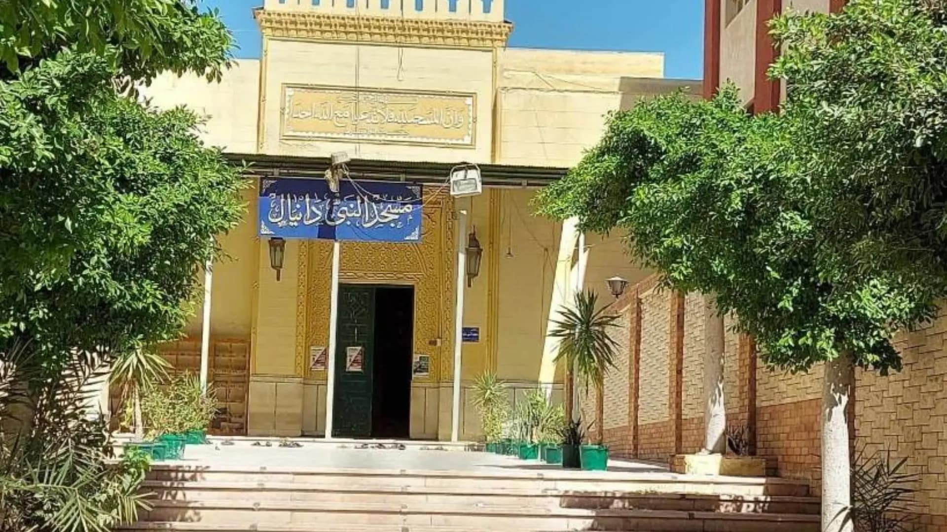 Nabi Daniel Mosque : The Intersection of Legend